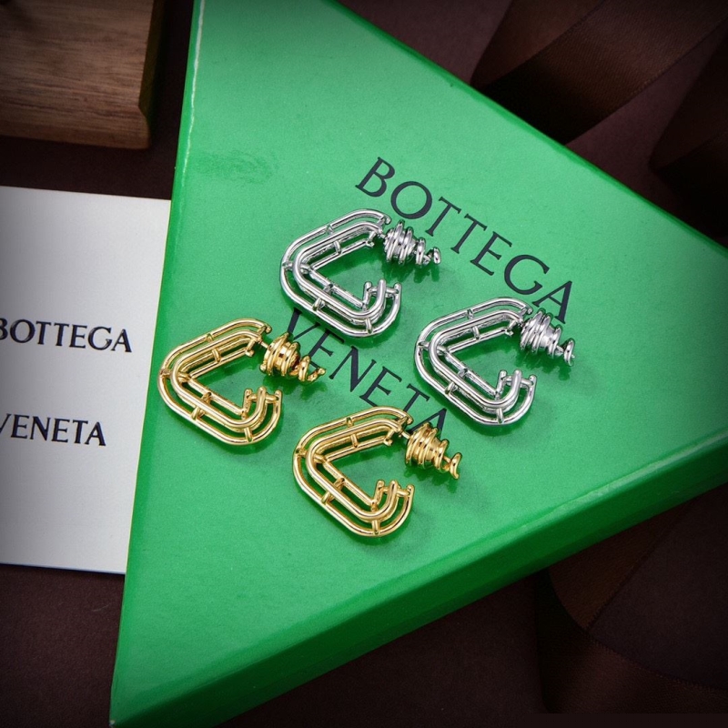 Bo*te*ga venenta earrings